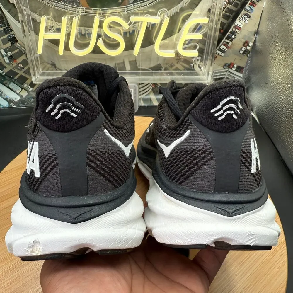 Hoka One One Clifton 9 “Black/White” Women’s Size 8B